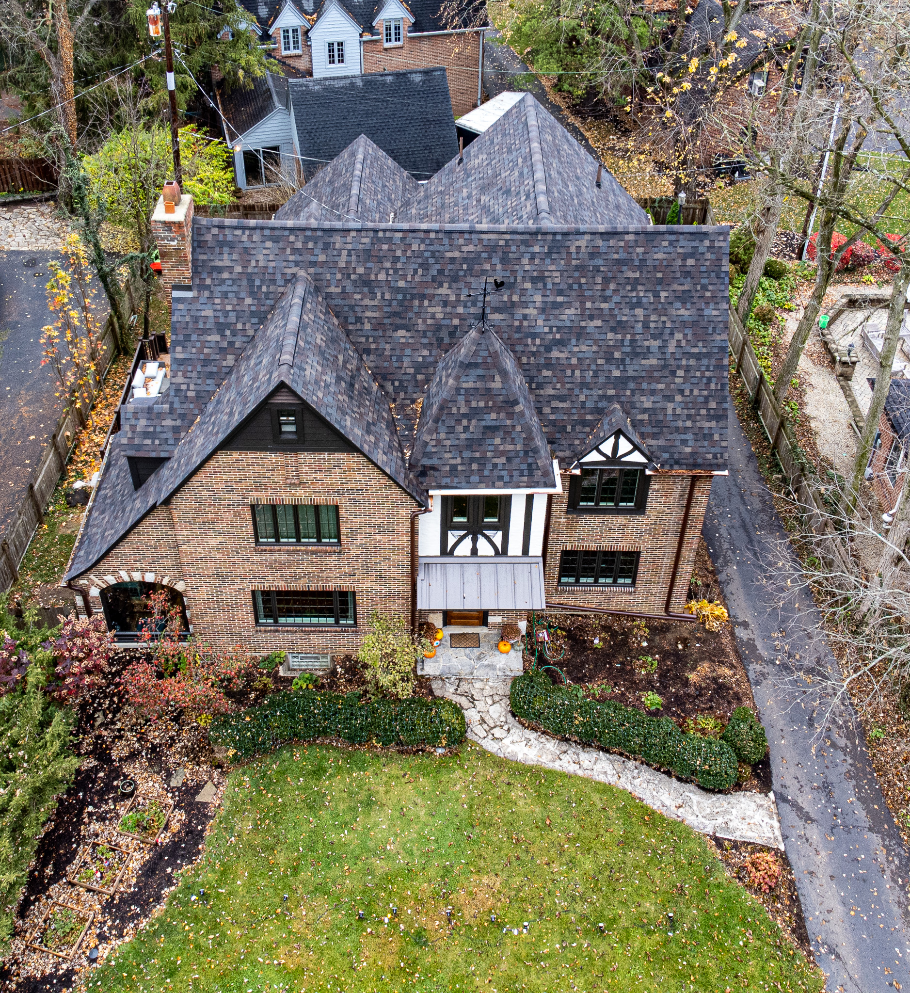 Gutter Repair for Historic Homes: A Detailed Guide to Preserving Architectural Heritage